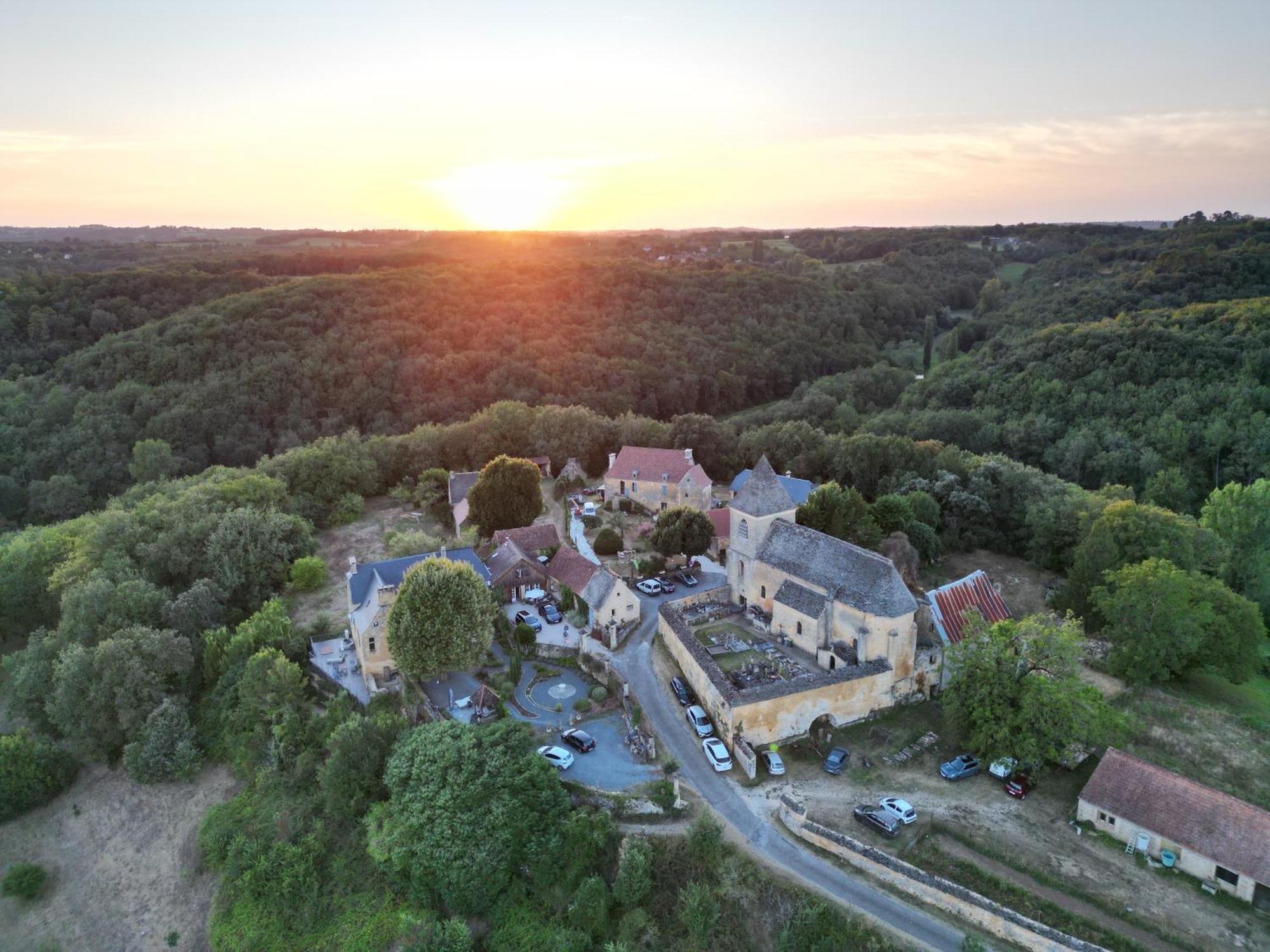 Le Manoir De Carlucet Gite Saint-Crépin-et-Carlucet 外观 照片